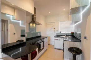 2 bedroom condo in Cape Town - Image 4