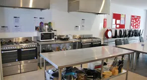 Quokka Backpackers Hostel Perth - note - Valid passport required to check in - Image 4
