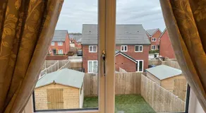 Beautiful Private Ensuite Minutes to city centre - Image 3
