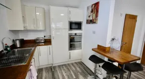 Ferndown Holiday Let - Image 5