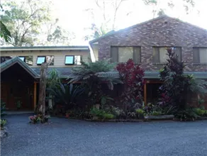 Emerald Tropical Palms B & B - Image 5
