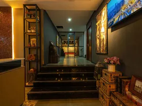 James Joyce Coffetel Guilin Railway Station Xiangbi Mountain Liangjiang Sihu Wharf - Image 5