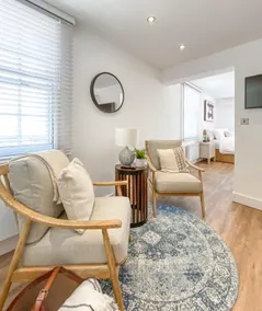 Snug Cuppin Street Apartment - Image 2