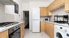 Open Mind Property - 9 Guests & Free Parking - Image 4