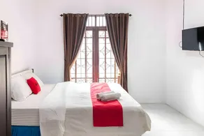 RedDoorz near Eco Green Park Batu - Image 2