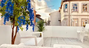 The Arch - Charming Apartments in the Historic Center - Image 3