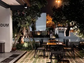 DUM Hotel - Si Phum - Image 4