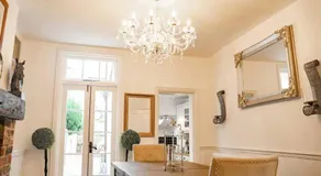 No22 Chester Racecourse Townhouse - Image 3