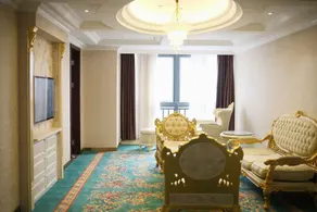 Yixi Hotel (Kaicheng Avenue South Rainbow Store) - Image 2