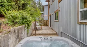 Modern Manzanita Retreat - Meredith Lodging - Image 4