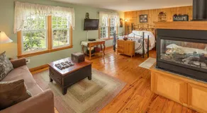 Cloran Mansion Bed & Breakfast - Image 2