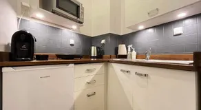 Hostel Helvetia - Private Rooms in City Center - Image 3