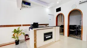 Townhouse Deshabhimani Road Kaloor Kochi - Image 3