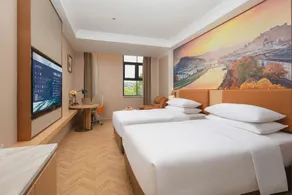 Vienna Hotel (Chengdu Jintang Huaizhou New City Branch) - Image 2