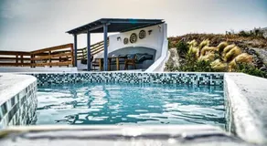 Panoramic Villa in Akrotiri with Stunning Views - Image 2