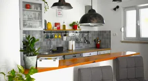 Luna House - Image 2