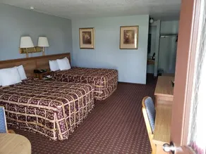 Land of Ahs Motor Inn - Image 1