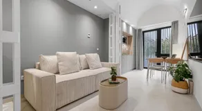 Apartmentos Torrijiano Puerta de la Macarena - Image 2
