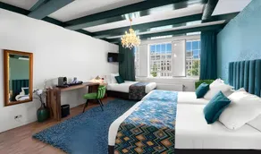 Hotel des Arts - Image 2