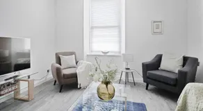 Central Aberdeen 2BR flat - Image 2