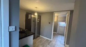 Entire 3 bedroom holiday home - Image 3