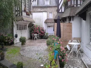 Attractive Apartment In Isigny Sur Mer Near Centre - Image 3