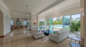 Casa de Campo Luxury Villa with private Pool & Jacuzzi, Near Beach, Marina, Golf, Restaurants & Altos de Chavon - Image 4