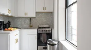 428-3R Spacious Prime Midtown 2BR Newly furnished - Image 4
