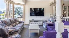 Cormorant Waterfront Home - Image 3