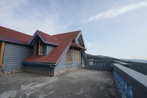 GYAMCHUNGLA HOME STAY. 3 rooms with 3 big bathroom - Image 5