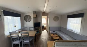 Chalet Meerwijck mit Terrasse am Wasser mit Strand und Schwimmbad - Image 3