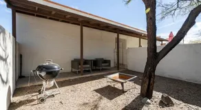 Lovely Abode walk to UofA Yard Parking & BBQ - Image 3