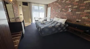 Coal Valley Motor Inn - Image 2