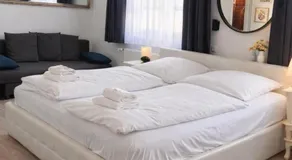 Hotel Zum Studio - Image 2