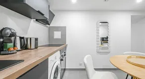 Le Repaire - Love Room - Jacuzzi - Wifi - Image 4