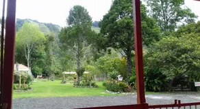 Hostal Rio Arabia - Valle De Cocora HOTEL - Image 4