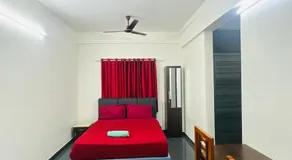 Silver Gate Rooms - Image 2