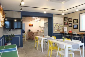 Blue Door Hostel Guesthouse - Image 3