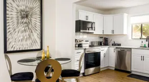 Grey Sapphire Hideaway - 2BR 2BA w Arcade & Pool - Image 3