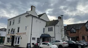 The White Horse - Image 3