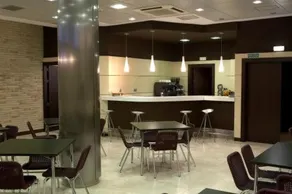 Euba Hotel - Image 3