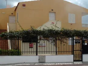 Las Tejas Apartments - Image 5
