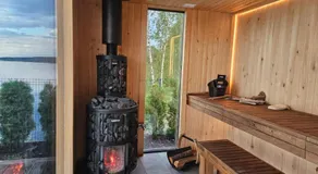 Piestātne Riverside Cabins with Sauna, Hot Tub & Private Pier - Image 2