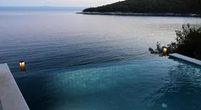 Spectacular Beachfront Brac Villa 6 Bedrooms Villa Selca Violet - Image 3