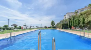 Casa del Mar Modern Apartment with Pool & Sea View in Manilva - Image 4
