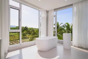 Sunrise Pool Coconut Grove Villa (Wanning Shenzhou Station Branch) - Image 3