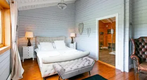 Sleeps6- Hot Tub- Pet Friendly- Log Burner - Image 2