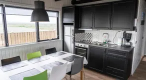 Black Beach Cottage - Image 3