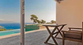 Lux View Suites - Image 3