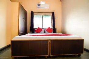 OYO 71315 Hotel Sahyadri - Image 5